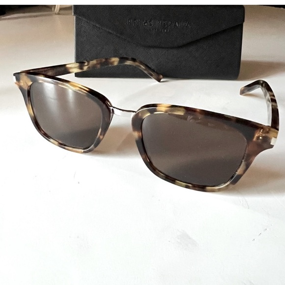 St Laurent tortoise shell sunglasses - Picture 1 of 7